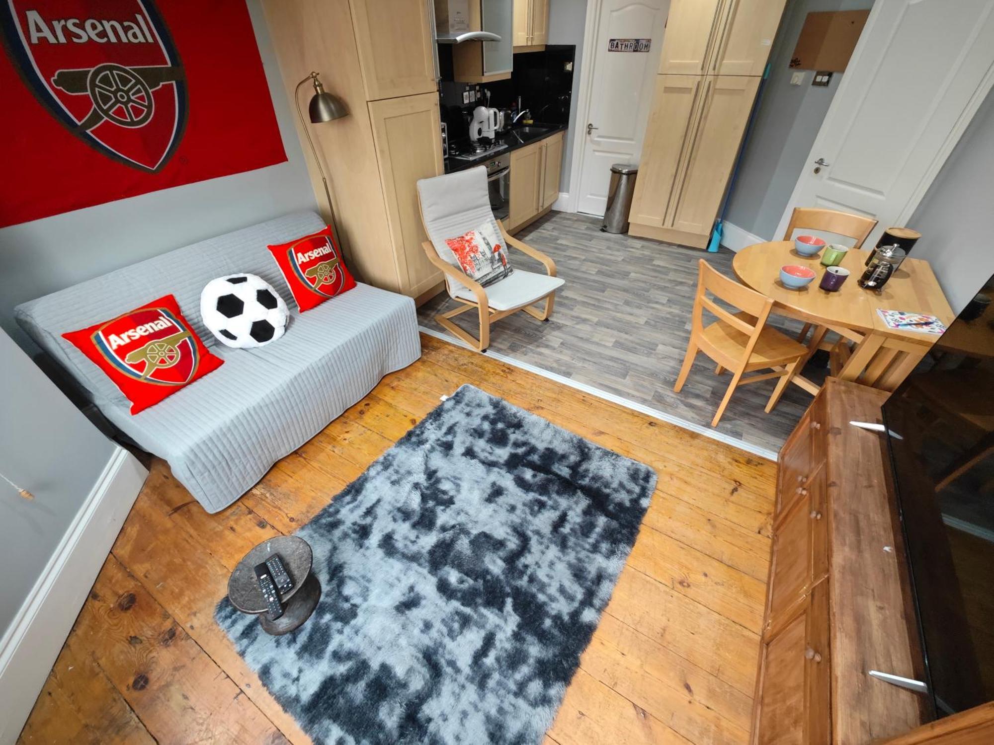 Lovely 1 Bedroom Flat In Finsbury Park/Emirates Stadium Лондон Екстериор снимка