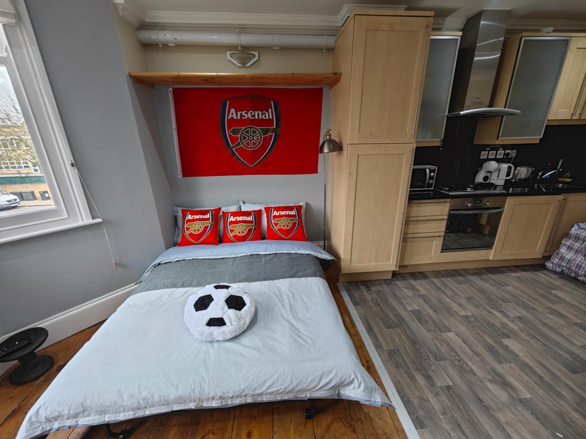 Lovely 1 Bedroom Flat In Finsbury Park/Emirates Stadium Лондон Екстериор снимка